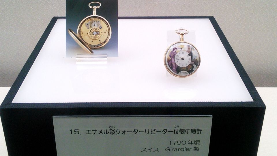 懐中時計展展示品のエナメル懐中時計